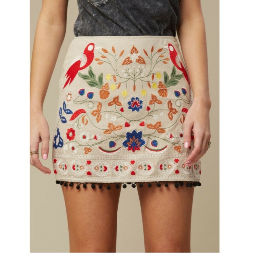 NWT ANTHROPOLOGIE BOHO EMBROIDERED MINI SKIRT XS M - Picture 1 of 14